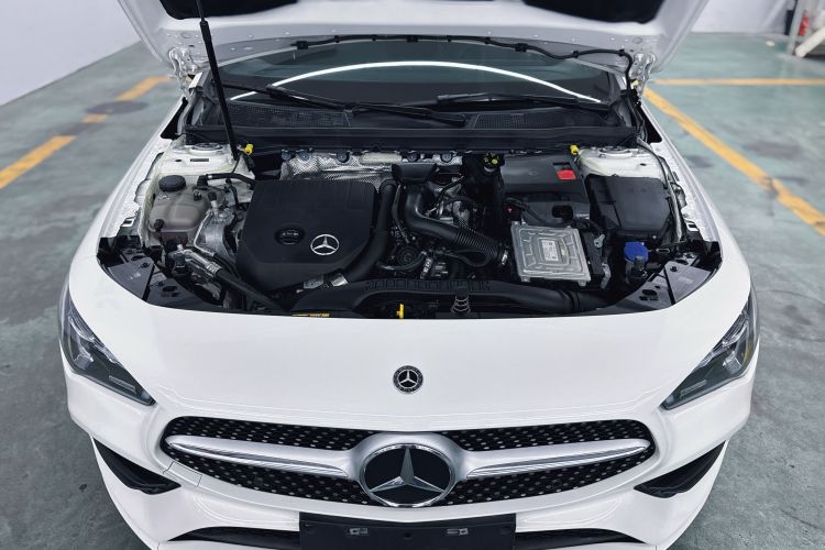 奔驰CLA 2020款 CLA 200 猎跑车中控内饰7007