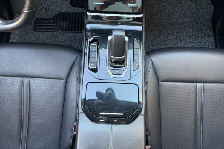 五菱汽车 五菱凯捷 2022款 1.5T CVT旗舰型局部细节18