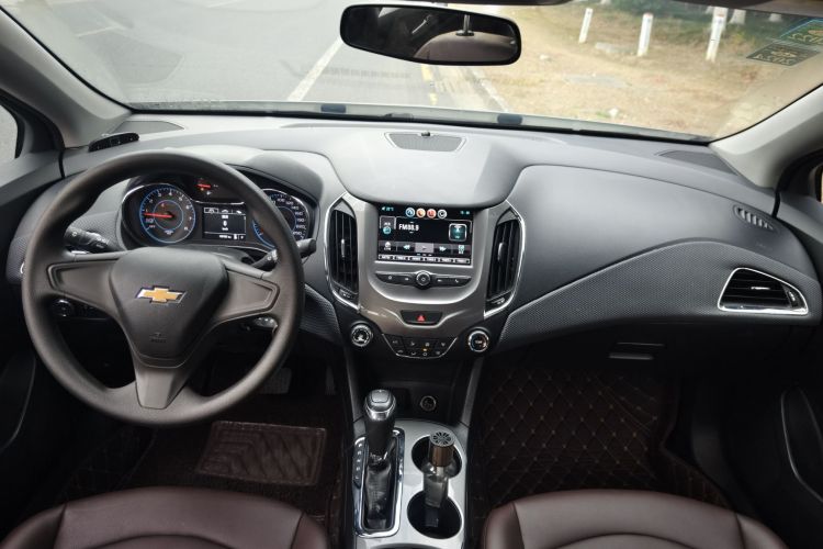 雪佛兰 科鲁兹 2017款 1.5L 自动先锋天窗版中控内饰7009