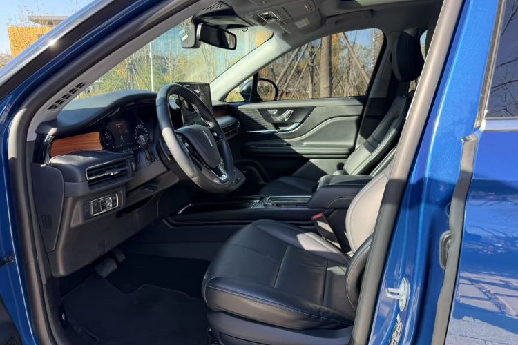 林肯 冒险家 2020款 2.0T 两驱尊雅版中控内饰7001