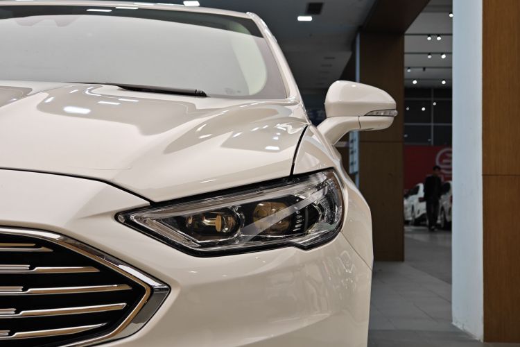 福特 蒙迪欧 2017款 EcoBoost 180 豪华型局部细节36