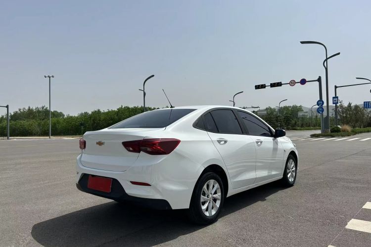 雪佛兰 科沃兹 2021款 325T 自动欣悦版车身外观6005