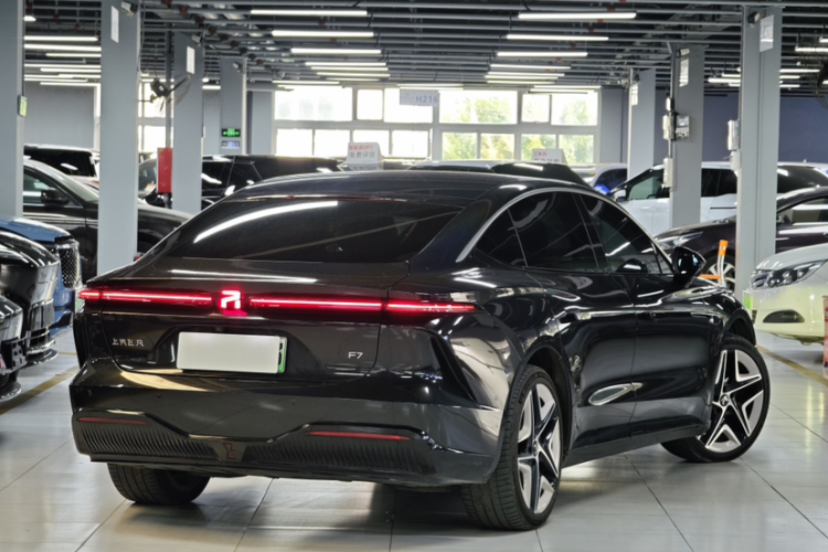 飞凡汽车 飞凡F7 2023款 进阶版车身外观6011