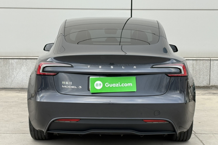 特斯拉 Model 3 2023款 后轮驱动版车身外观6004