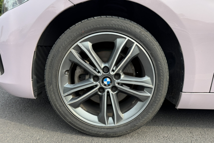 宝马1系 2018款 118i 运动型车身外观6003