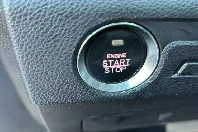 东南DX3 2018款 1.5T CVT尊贵型车身外观6001