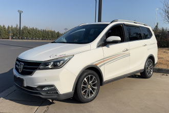 宝骏730 2017款 1.5T 手动尊享型 7座