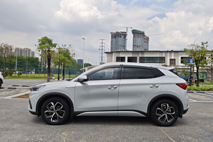 比亚迪 元PLUS 2023款 冠军版 430KM 超越型车身外观6003