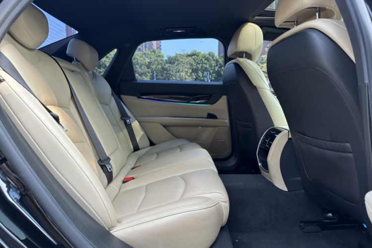 凯迪拉克CT6 2021款 28T 时尚型中控内饰7003