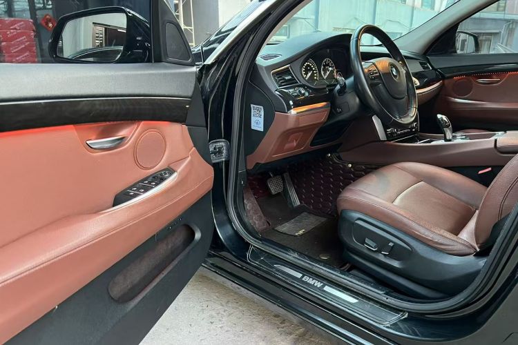 宝马5系GT 2014款 528i 领先型中控内饰7002