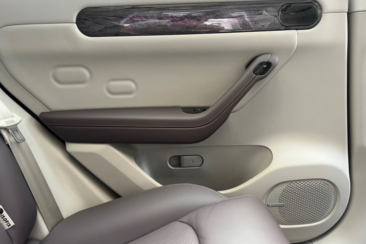 零跑汽车 零跑C11 2023款 增程 285智享版中控内饰7009