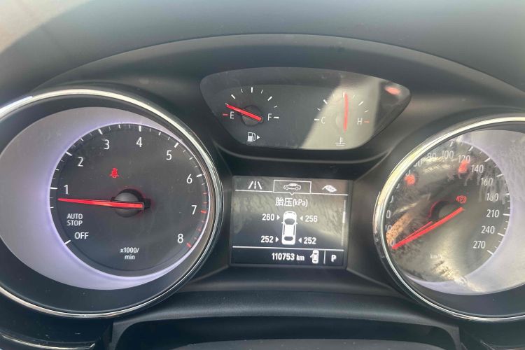 别克 威朗 2016款 两厢GS 20T 双离合豪情运动型中控内饰15