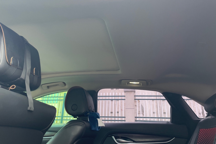 凯迪拉克XTS 2018款 28T 精英型中控内饰7003