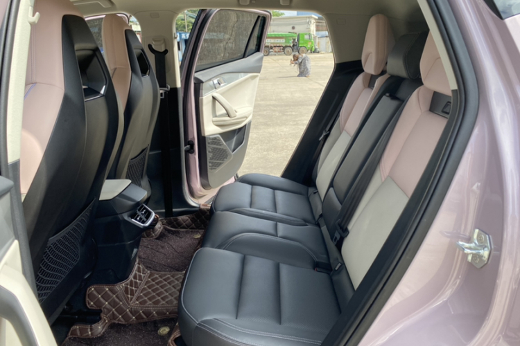 领克06 EM-P 2023款 1.5T Remix PHEV Shero中控内饰7014