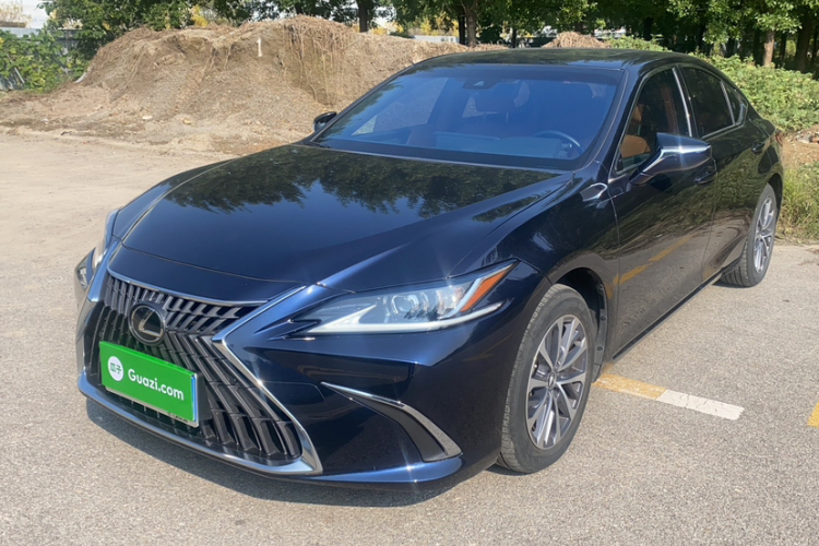 雷克萨斯ES 2023款 200 卓越版车身外观1