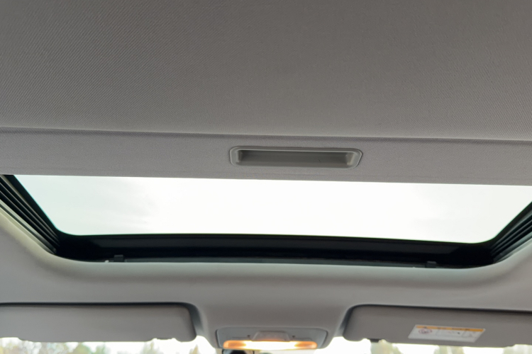 奇瑞 艾瑞泽5 2018款 1.5L 手动致敬青春版局部细节22