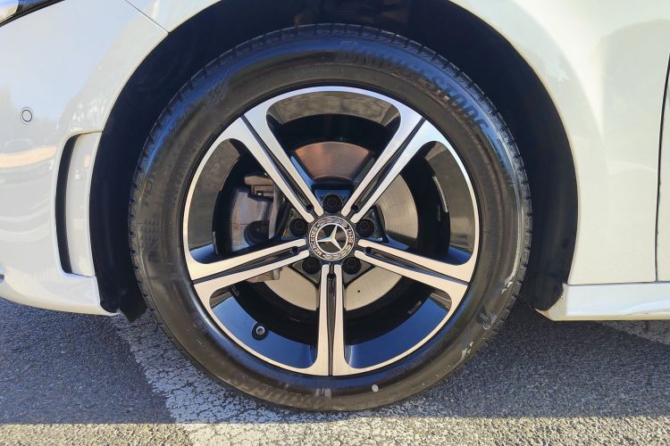 奔驰A级 2022款 A 200 L 运动轿车时尚型车身外观6007