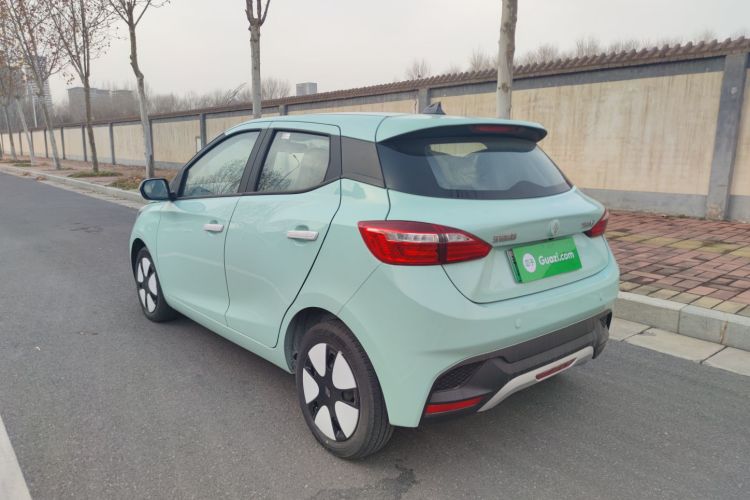 江铃集团新能源 易至EV3 2025款 Plus 330KM舒适型车身外观6006