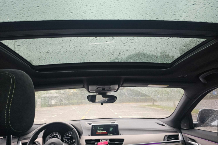 宝马X2(进口) 2018款 sDrive25i 豪华型M越野套装 国V中控内饰7002