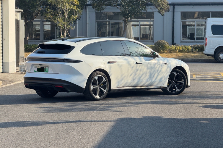 蔚来ET5T 2023款 75kWh Touring车身外观6007