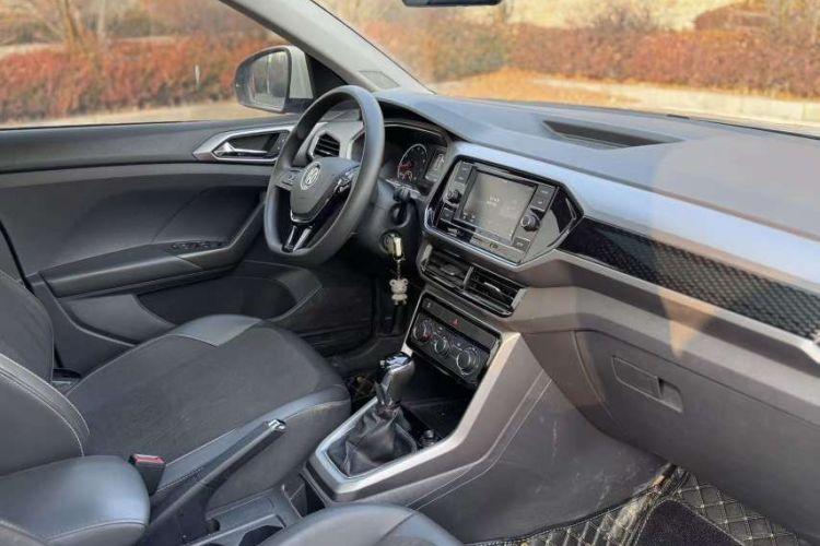 大众 途铠 2019款 280TSI DSG舒适版中控内饰7001