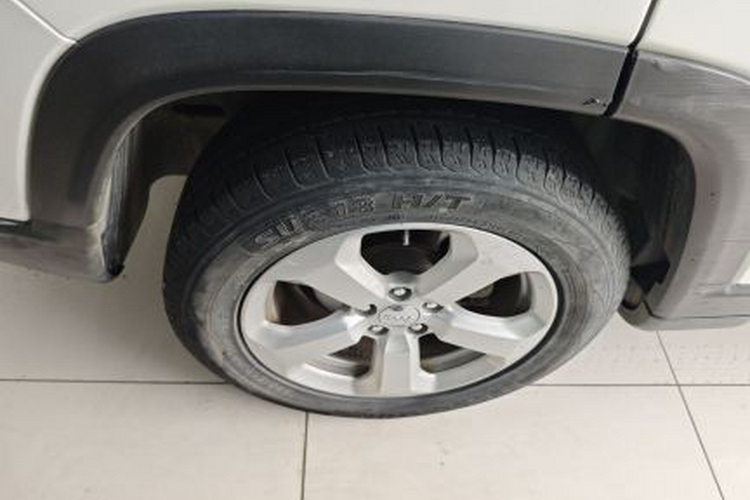 Jeep 指南者 2017款 200T 自动家享版车身外观6009