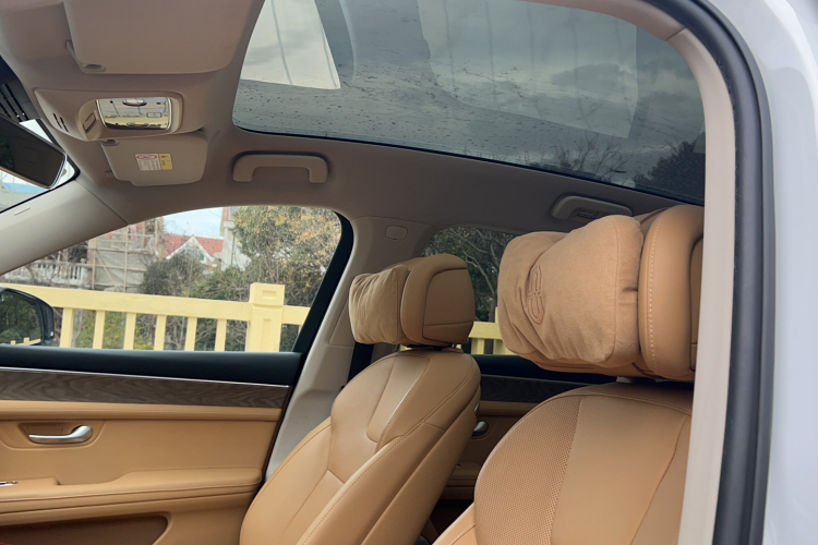 鸿蒙智行 问界M5 2022款 增程四驱旗舰版中控内饰7003