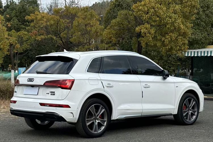 奥迪Q5L 2021款 45 TFSI 豪华动感型车身外观6008