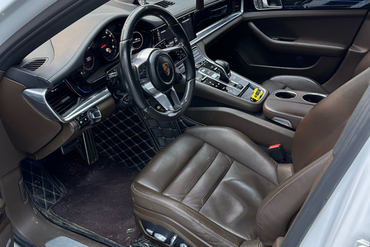 保时捷 2017款 Panamera 4S 2.9T中控内饰7007