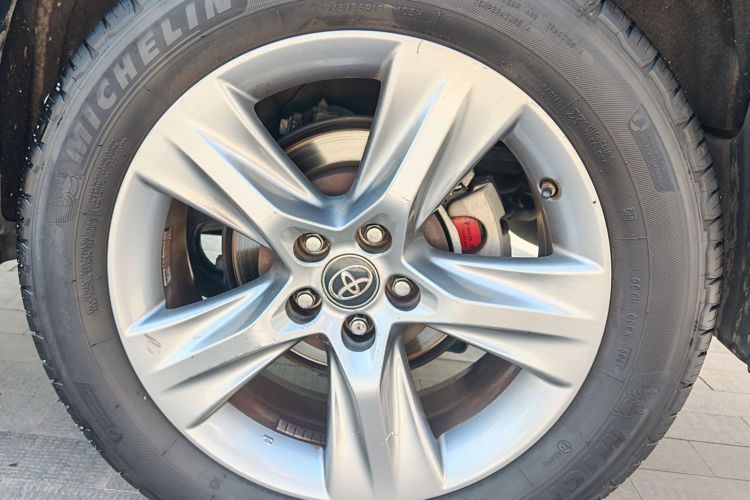 丰田 汉兰达 2017款 2.0T 四驱豪华版 7座车身外观6009