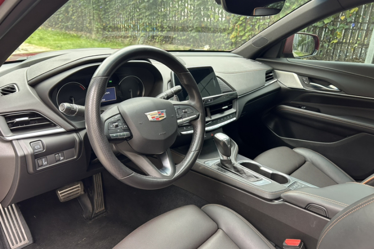 凯迪拉克CT4 2020款 28T 精英型中控内饰7007