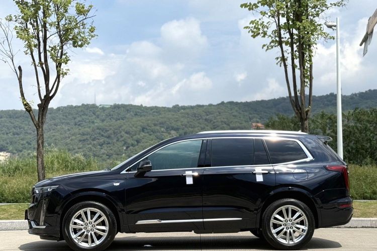 凯迪拉克XT6 2022款 2.0T 六座四驱豪华型车身外观6005