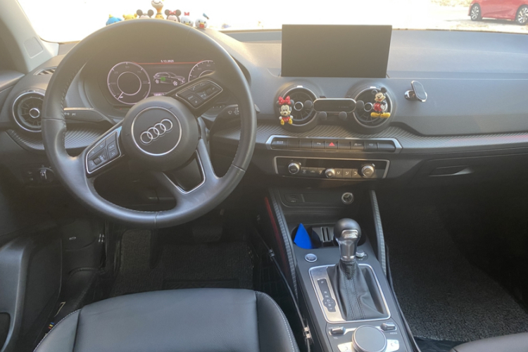 奥迪Q2L e-tron 2019款 Q2L e-tron 纯电智酷型中控内饰7005