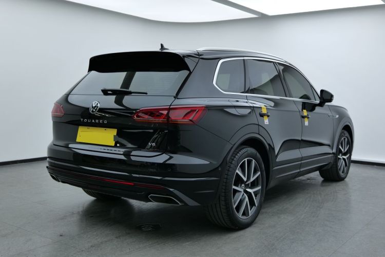 大众 途锐 2023款 3.0TSI 锐享版 经典运动套装车身外观6005