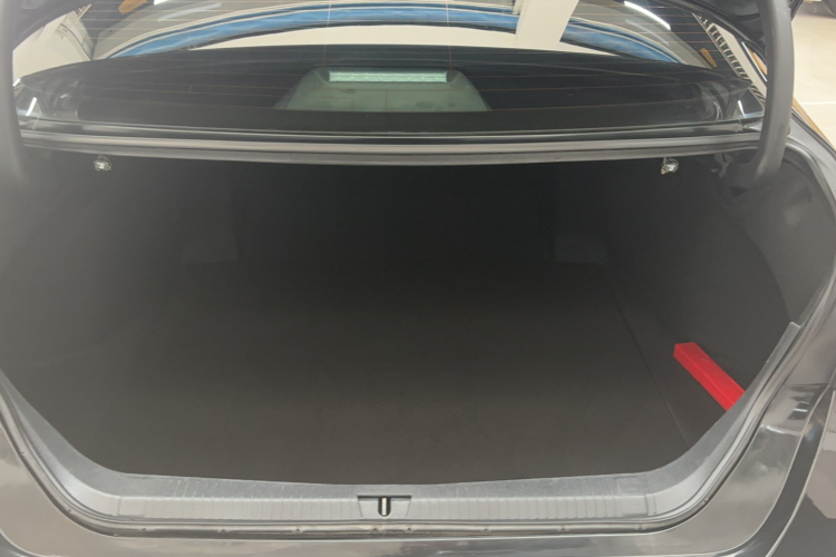 丰田 亚洲龙 2023款 2.5L 豪华版局部细节23