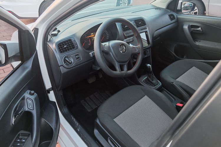 大众 Polo 2016款 1.4L 自动风尚型局部细节19