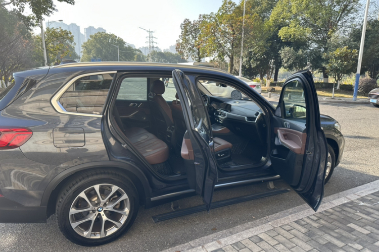 宝马X5(进口) 2020款 xDrive30i X设计套装车身外观6007