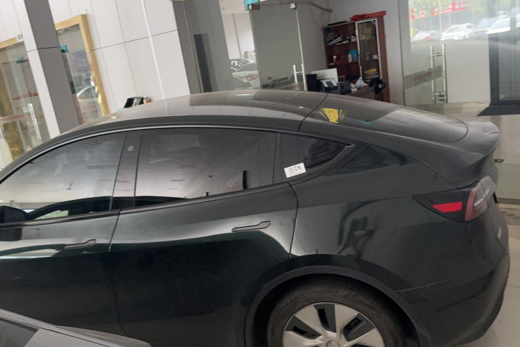 特斯拉 Model Y 2022款 后轮驱动版车身外观6005