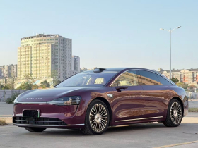 鸿蒙智行 享界S9 2025款 增程 Ultra