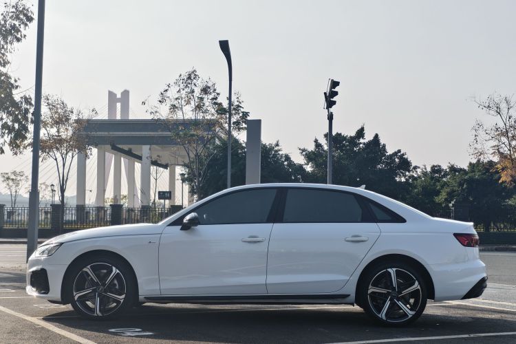 奥迪A4L 2024款 40 TFSI 豪华动感型车身外观6006