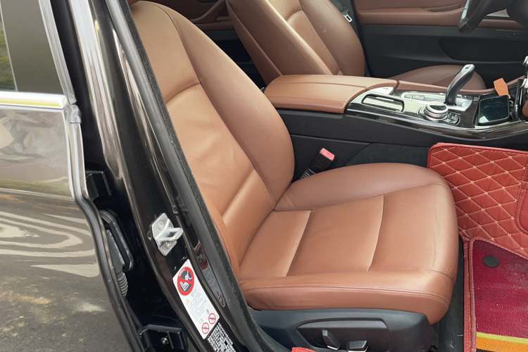 宝马5系 2014款 525Li 领先型局部细节41