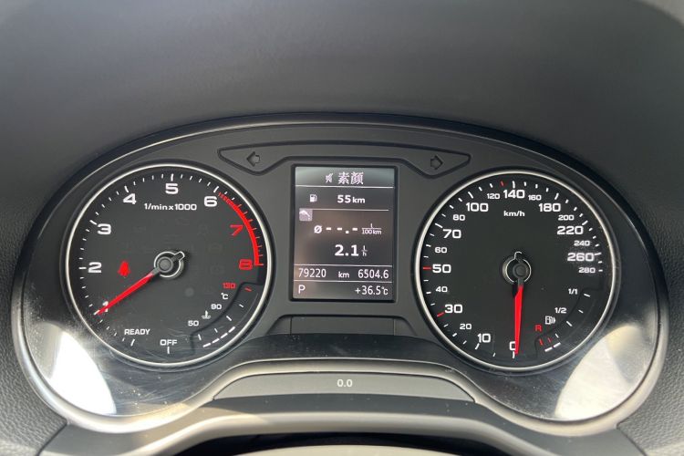 奥迪Q2L 2020款 35 TFSI 时尚动感型中控内饰15