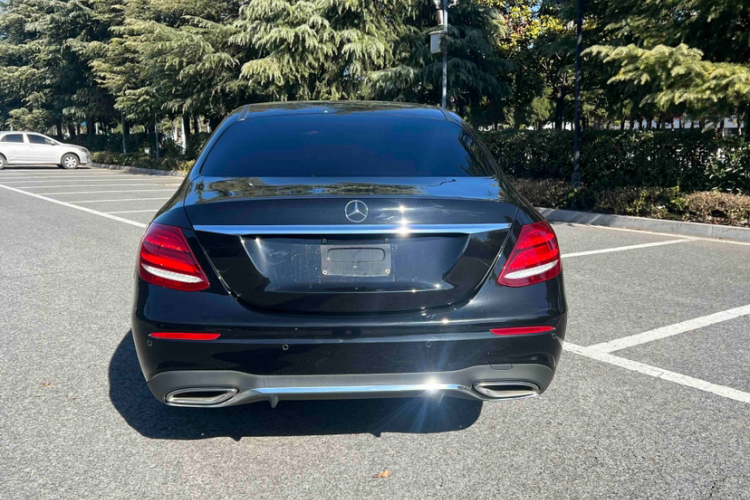 奔驰E级 2016款 E 200 L 运动型车身外观6001