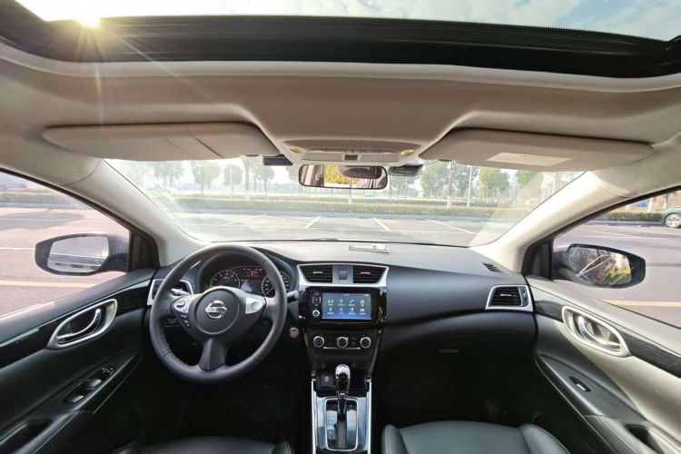 日产 轩逸 2018款 1.6XV CVT尊享版中控内饰7007