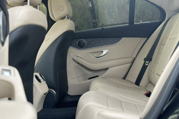 奔驰C级 2015款 C 200 L 运动型中控内饰7004