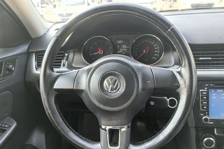 大众 宝来 2014款 1.6L 手动时尚型中控内饰15