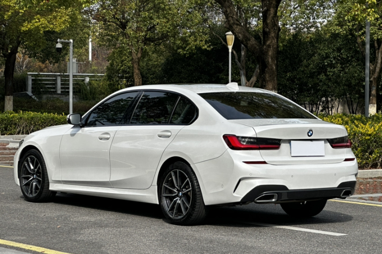 宝马3系 2021款 改款 320Li M运动套装车身外观6004