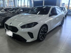 宝马2系 2025款 225L M运动曜夜套装