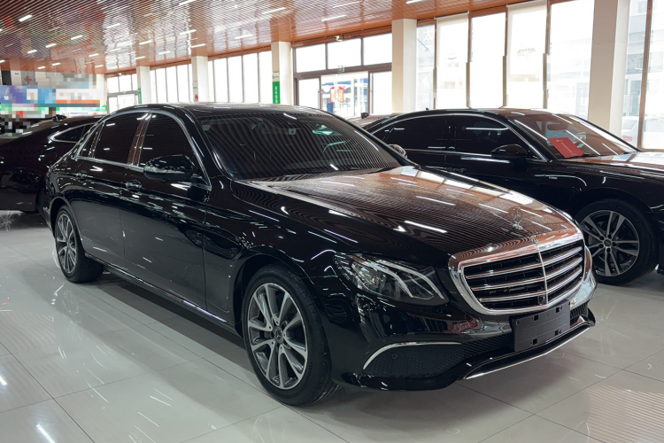 奔驰E级 2017款 E 300 L 豪华型车身外观6002