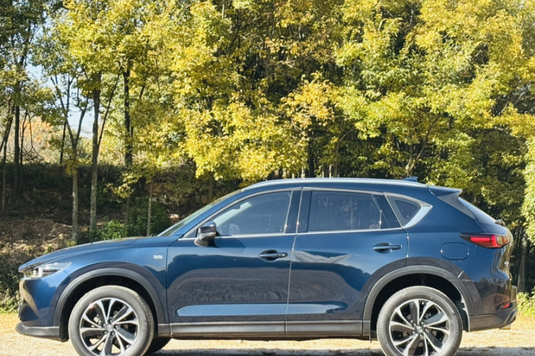 马自达CX-5 2022款 2.5L 自动四驱尊耀型车身外观6010